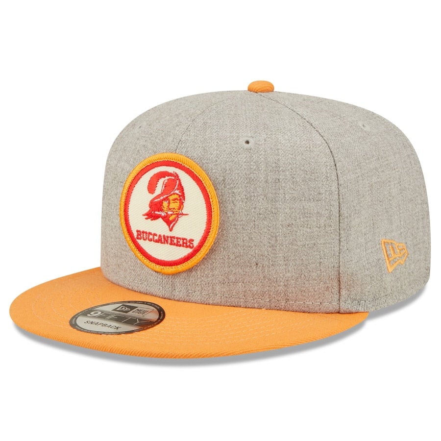 Tampa Bay Buccaneers New Era 2023 Sideline Historic 39THIRTY Flex Hat -  Cream/Orange